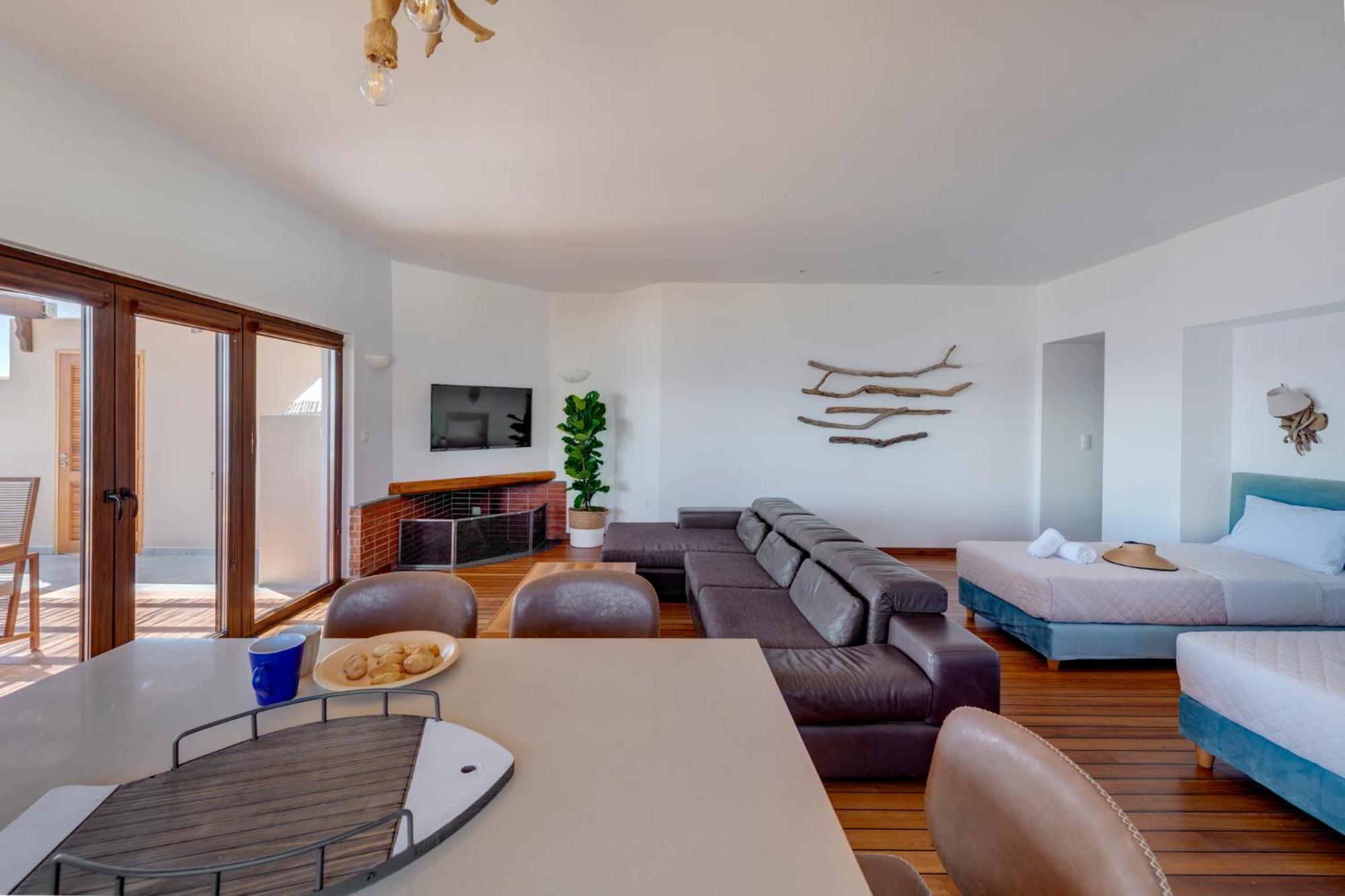 Vári Lalari Beach Suites מראה חיצוני תמונה