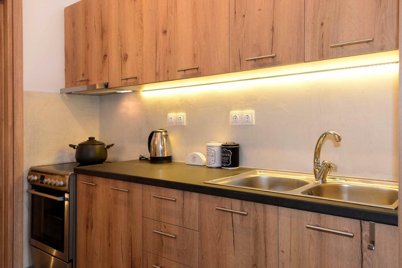 Vári Lalari Beach Suites מראה חיצוני תמונה