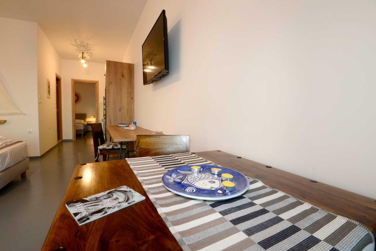Vári Lalari Beach Suites מראה חיצוני תמונה